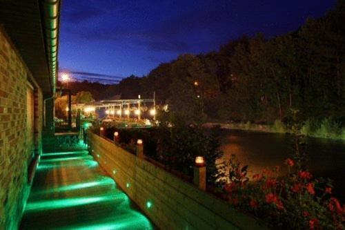 Hotel Val De La Cascade Ставело Екстериор снимка