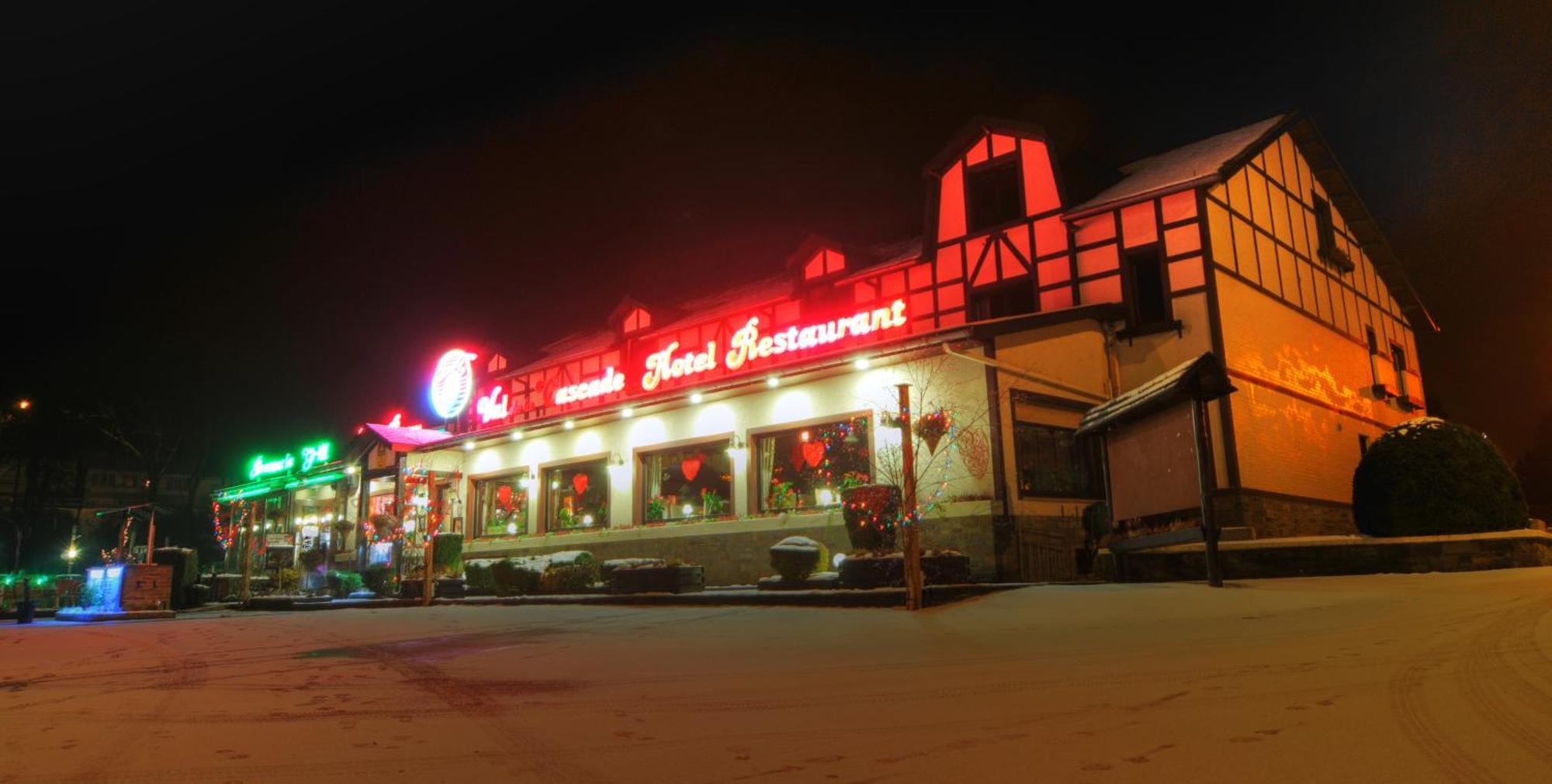 Hotel Val De La Cascade Ставело Екстериор снимка